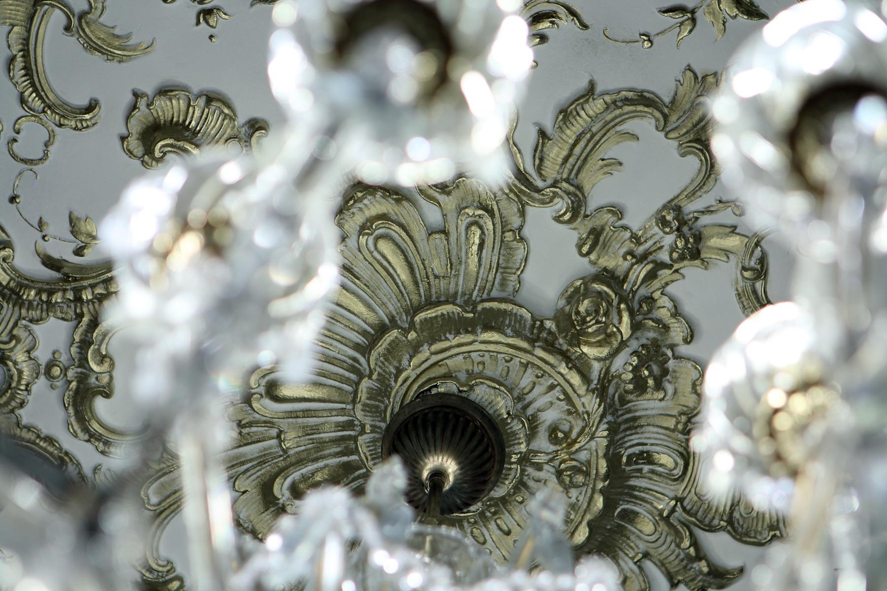 Close-up of plaster ornament — DeCorGips