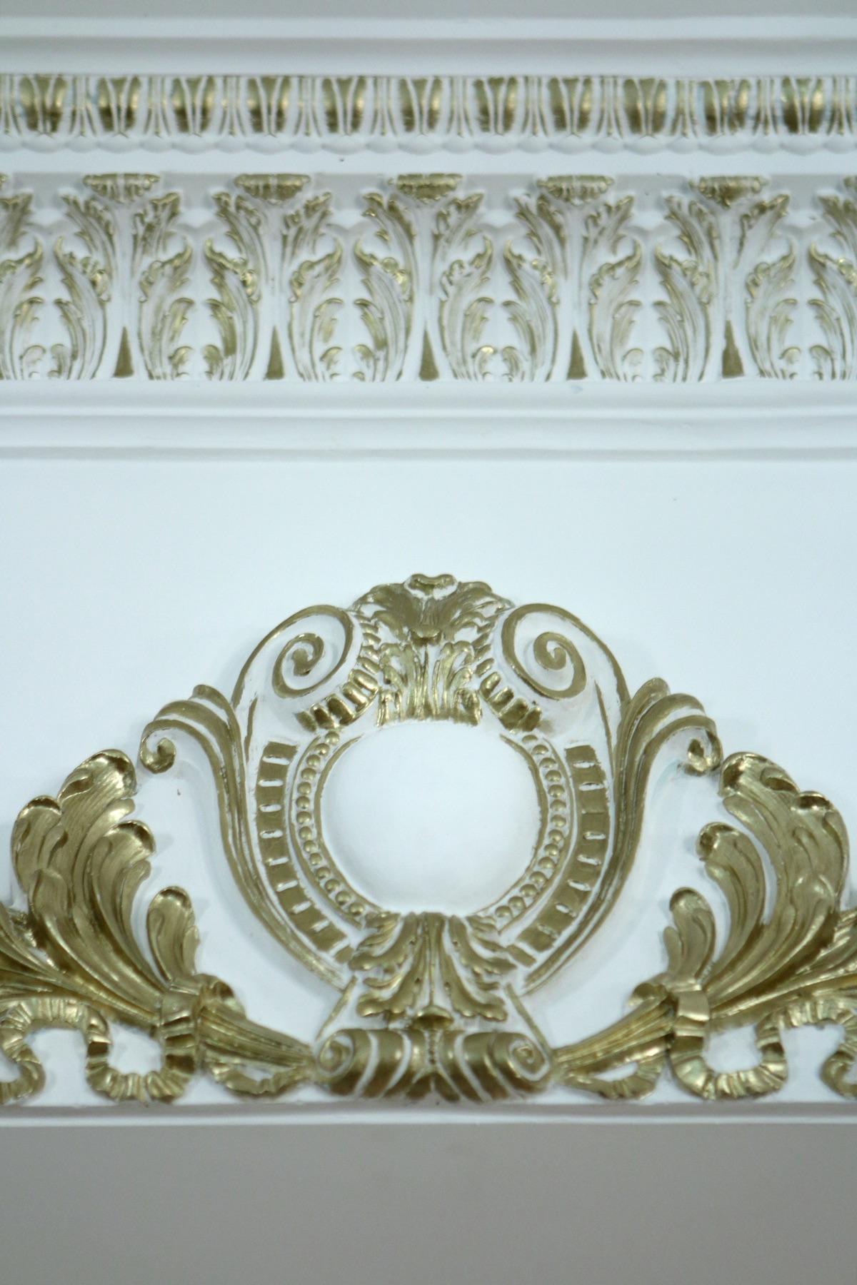 Decorative plaster cornice — DeCorGips