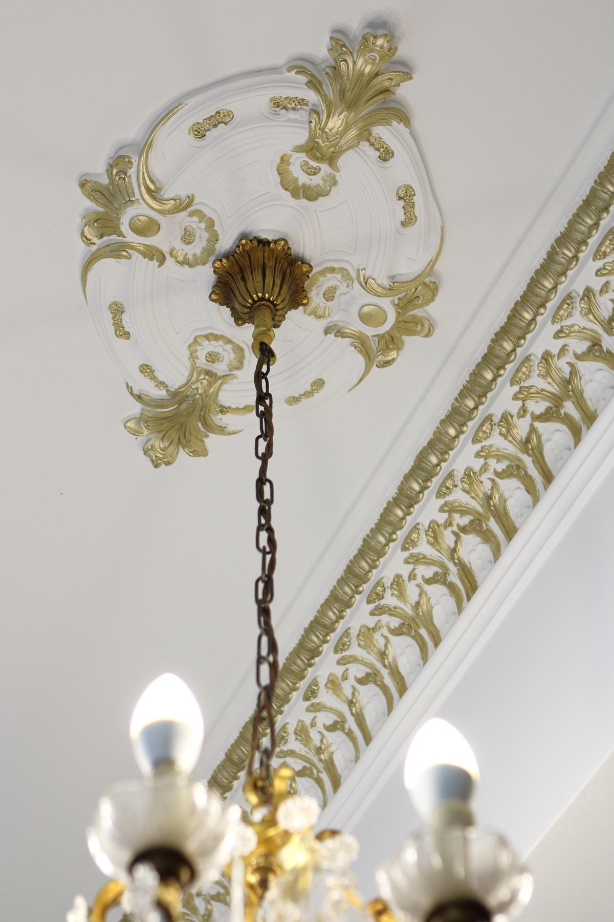 Plaster ceiling rosette — DeCorGips